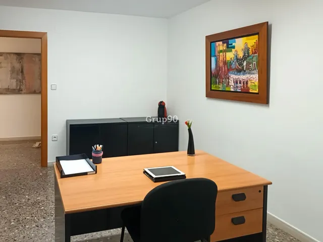OFICINA EN VENTA EN LA ZONA ALTA DE LLEIDA — 2