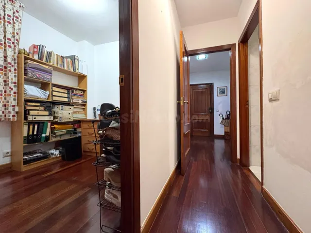 PISO DE 4 habitaciones EN PLENO CENTRO DE PONTEVEDRA, CON GARAJE Y TRASTERO — 10