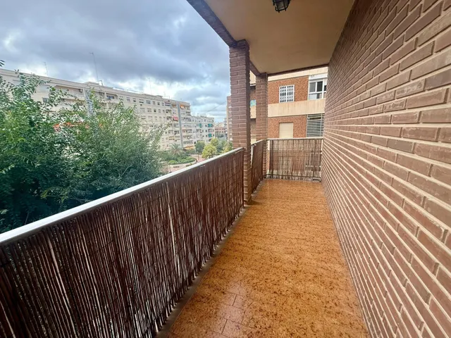 Alquiler vivienda vacia junto calle Bilbao y calle Almazora.NO COMISION AGENCIA. — 9
