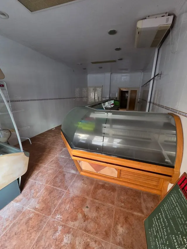 Local comercial 64m² en venta - Playa del cura — 8