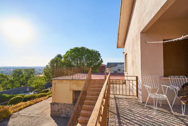 CHALET INDEPENDIENTE EN VENTA — 17
