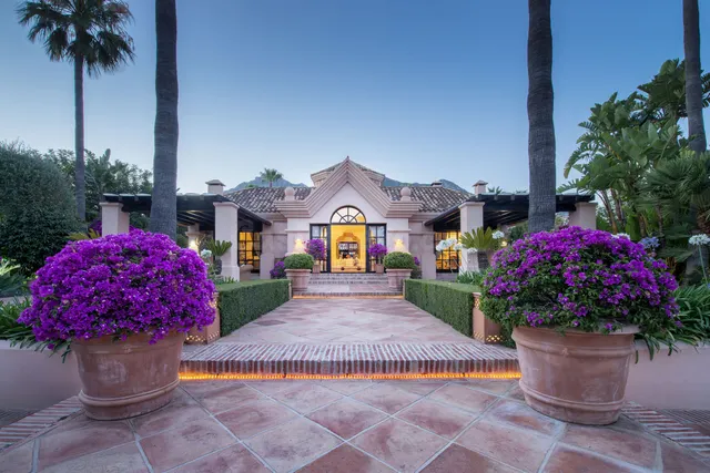 Chalet 3 habitaciones 595m² en venta - Marbella