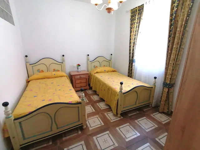 Casa en Alquiler con Patio y 3 Dormitorios — 15