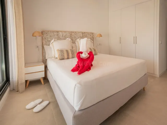 Complejo Turístico 5 habitaciones 360m² en venta - Centro — 2
