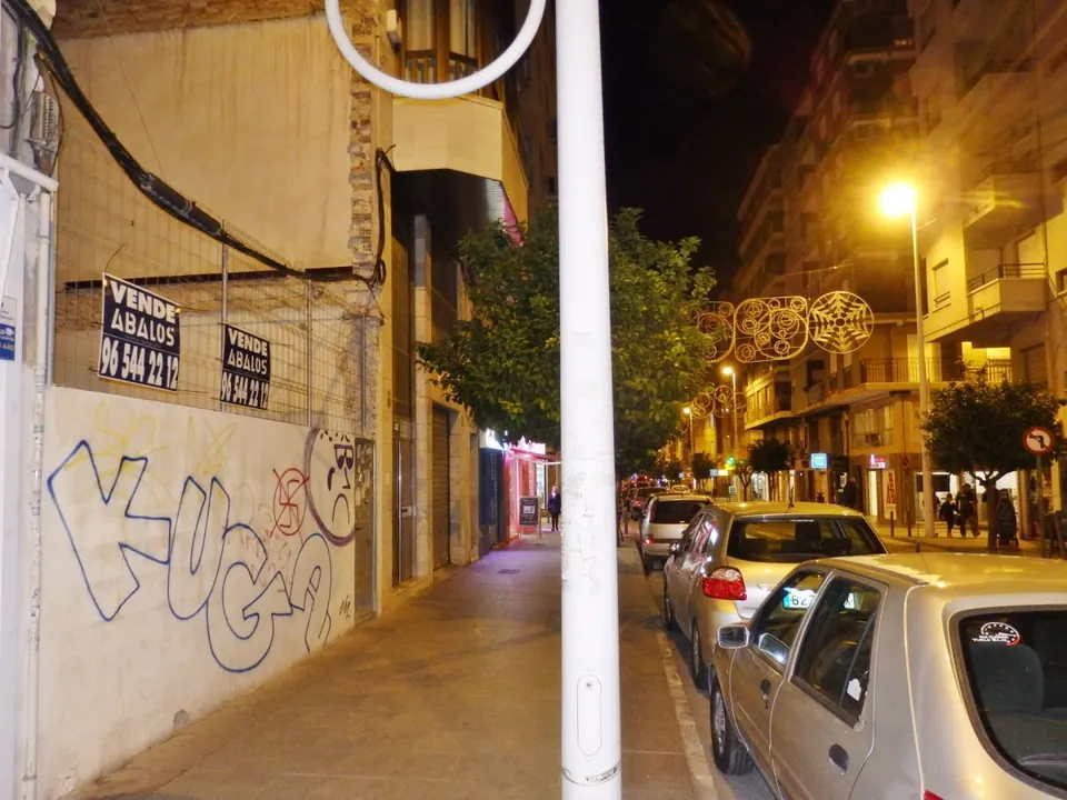 SOLAR EN VENTA EN CALLE REINA VICTORIA,  PRECIO EXPECTACULAR