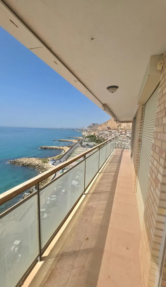 OPORTUNIDAD EN PRIMERA LINEA DE PLAYA!! 2 terrazas — 4
