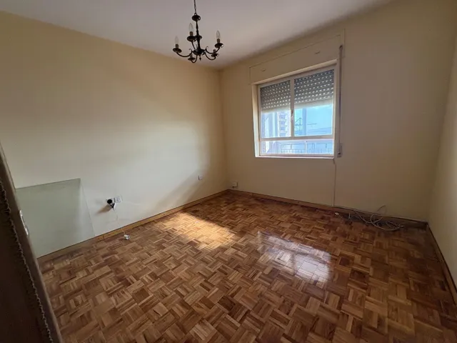 PISO DE TRES habitaciones EN ALGECIRAS VIRGEN DEL CARMEN. EN PERIODO DE PUJAS AL ALZA HASTA EL 08/10 — 13