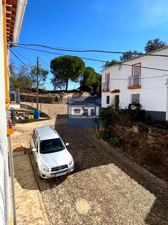 Casa de pueblo en las cefiñas — 51