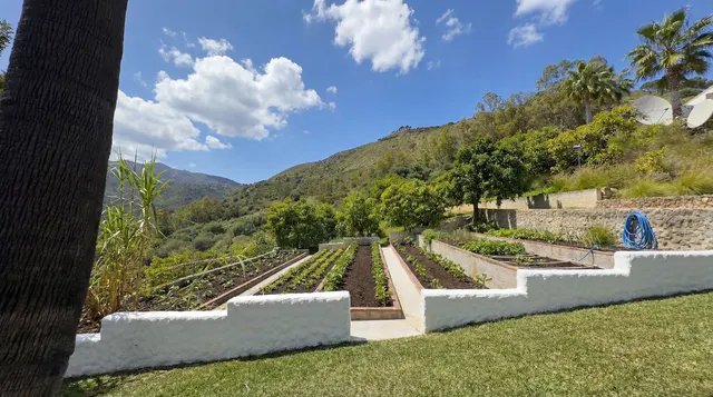 Finca rústica 5 habitaciones 601m² en venta - Costa del Sol — 48