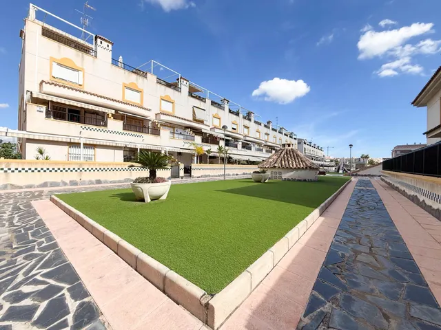 Tu casa en Santa Pola con chimenea y piscina — 39
