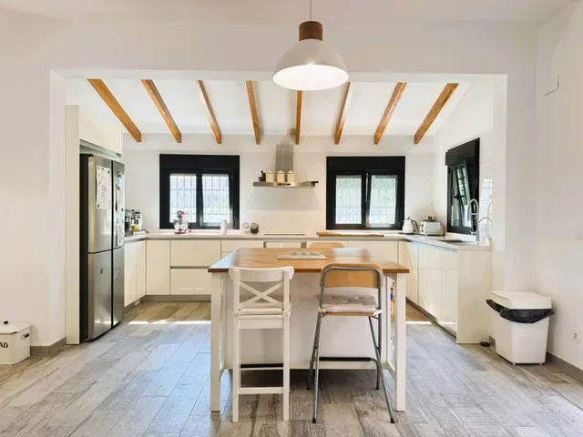 EXQUISITO CHALET A UN PASO DE LA PLAYA Y EL CASCO URBANO — 20