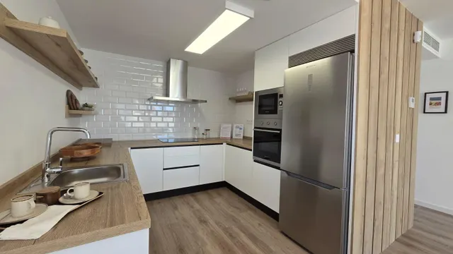 VIVIENDA CON PISCINA, 96 M2 de TERRAZA - foto 3