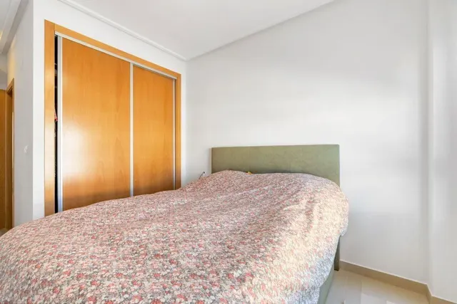 Ático con solárium privado de 47 m2 en Torre de la Horadada — 13