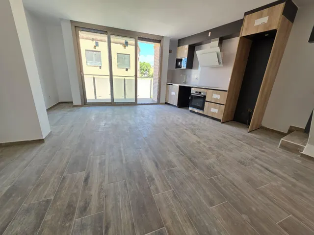 VENTA DÚPLEX EN VILANOVA DEL CAMÍ ZONA BARRI LA PAU NUEVO A  - foto 2