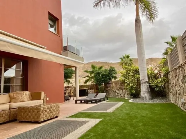 Canarias Paradise Real Estate les presenta - Villa reformada - foto 4