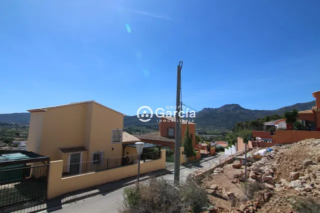 Parcela urbanizable a la venta en Alcalali. — 8