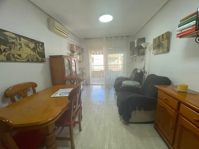 Apartamento de 2 dormitorios con garaje y trastero en Guardamar del Segura — 4