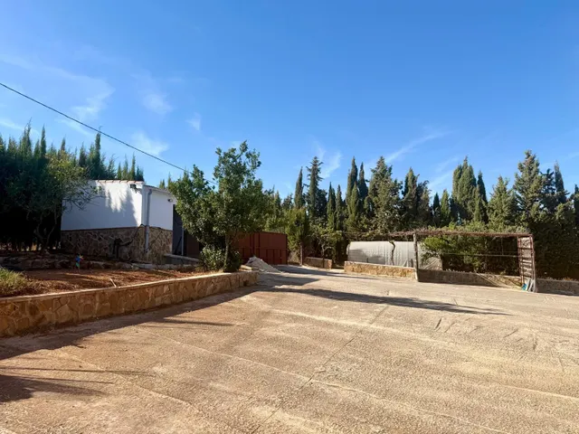 Finca en Mollina con casa, piscina, pista de tenis y 7.000 m2 de olivar. — 27