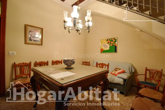 AMPLIA CASA DE PUEBLO CON TERRAZA, BALCÓN Y TRASTERO - foto 5