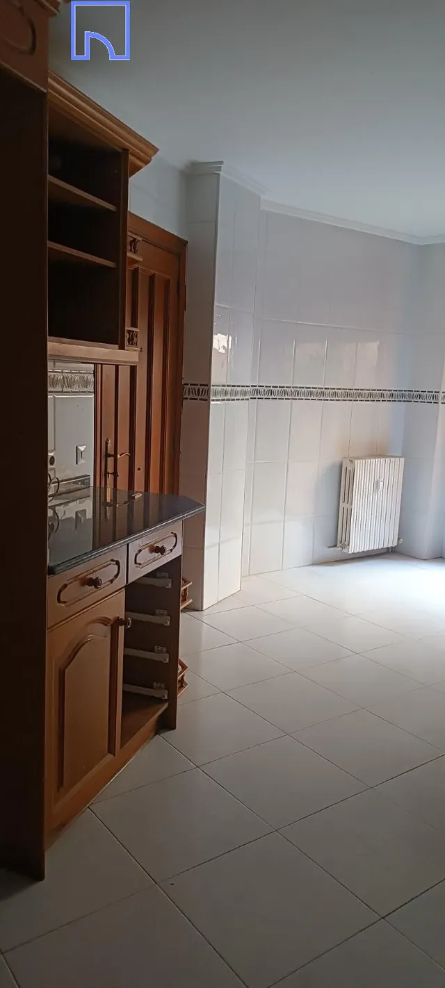 Piso de 4 habitaciones y 3 baños en zona centro — 9