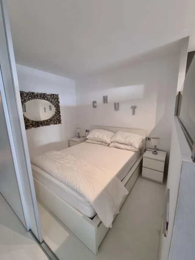 Impresionante Apartamento de Diseño Alquiler Temporada hasta 8 meses Paseo Marítimo primera línea de mar — 47