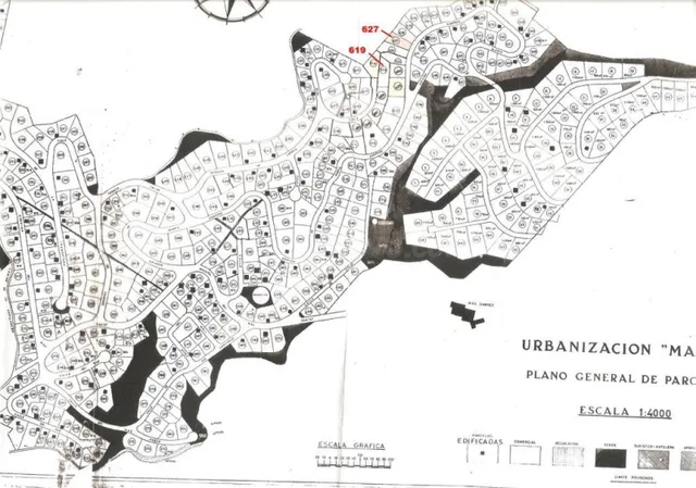 Parcela edificable totalmente plana en urbanización Mas Pere - foto 4