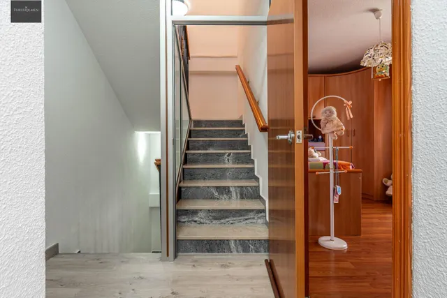 MAGNIFICA CASA EN LAS GABIAS — 46