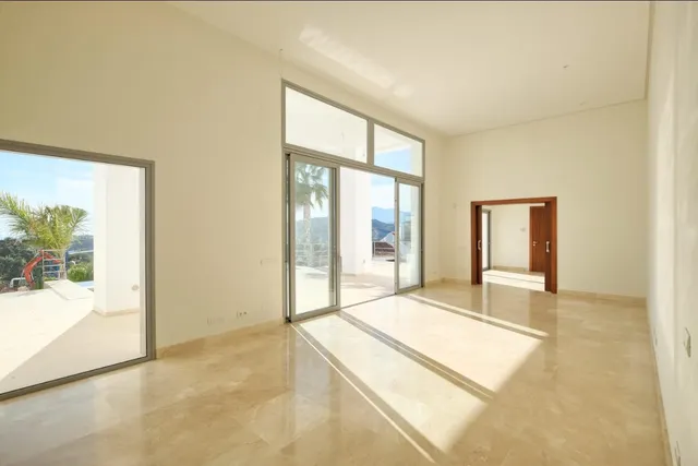 Villa contemporanea con vistas al Mar y Montaña!! a 5 minutos de san Pedro de Alcantara, Marbella. — 4
