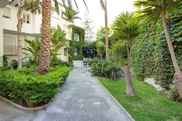 APARTAMENTO DE 3 DORMITORIOS · MARINA DEL ESTE — 23