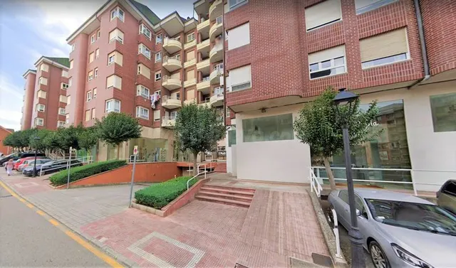 Almacén 133m² en venta - Muriedas - foto 2