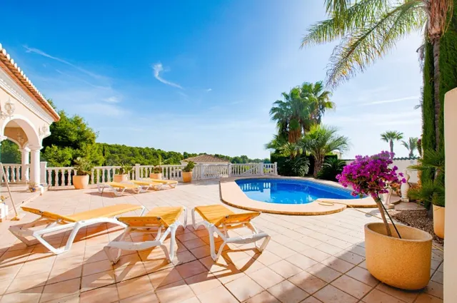 MAJESTUOSA VILLA CON VISTAS AL MAR, CERCA DE LA PLAYA DE LA FUSTERA, BENISSA — 3