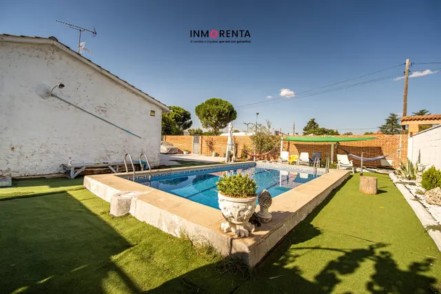 InmoRenta presenta esta espectacular vivienda adosada de una - foto 4