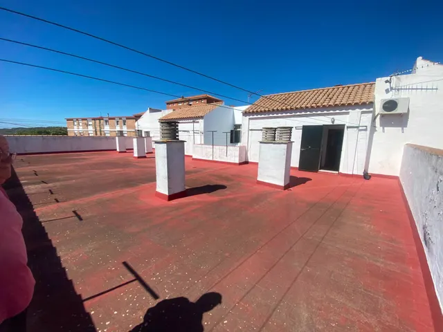 Amplio piso de 4 dormitorios con terraza en Calle San Antonio – Alcalá de los Gazules — 39
