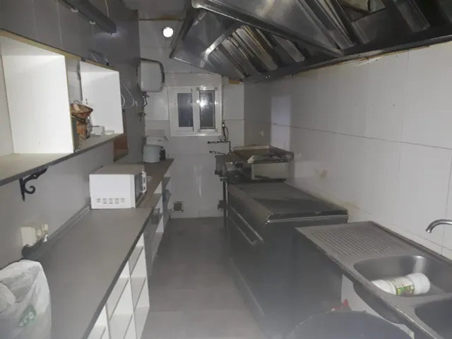 VIVIENDA DE DOS  APARTAMENTOS Y LOCAL EN SERÓN (AMERÍA). — 4