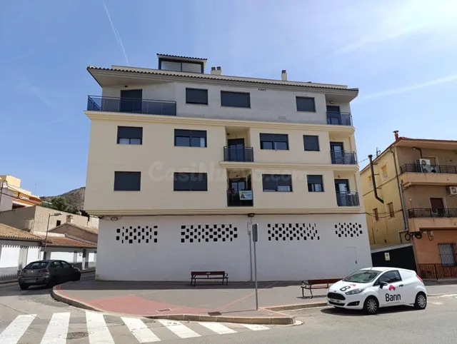 Local comercial en edificio de nueva promoción en Cobatillas