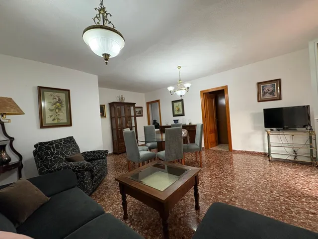 Piso 3 habitaciones 106m² en alquiler - Camino de ronda — 25