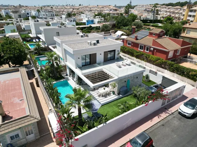 Villa 3 habitaciones 130m² en venta - Lomas de Cabo Roig — 2