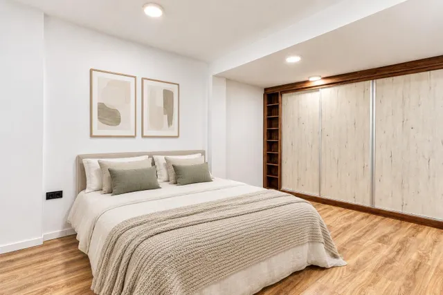 Villa independiente renovada, cerca a Mijas, con piscina privada y 5 dormitorios — 9