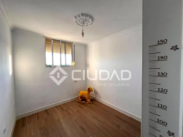 Piso reformado en Bda. Los Ángeles - Barrio Alto — 16
