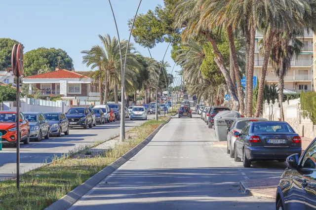 SE ALQUILA PLAZA DE GARAJE EN CENTRO DE TORREVIEJA ( ALICANT - foto 5