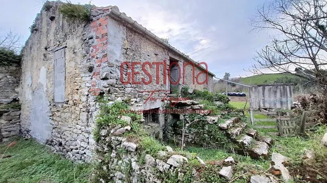 CASA Y CABAÑA PARA REHABILITAR. SOLORZANO — 26