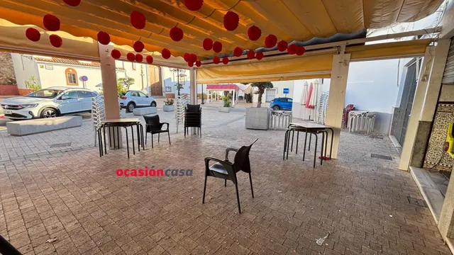 Piso, bar, local y cochera a la venta en Belmez — 23