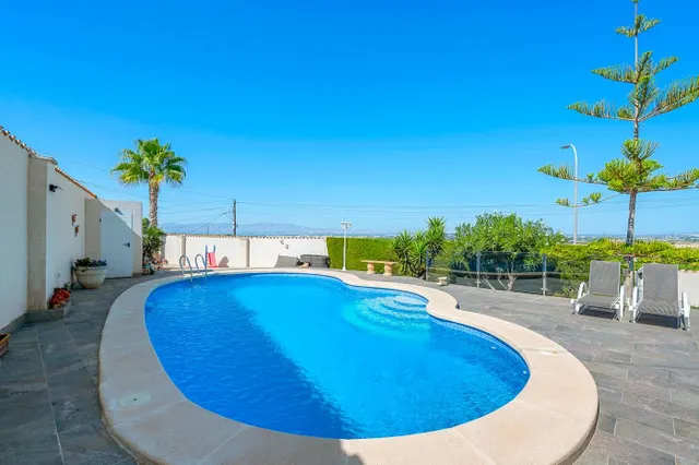 Villa 5 habitaciones 375m² en venta - Comunidad valenciana — 46