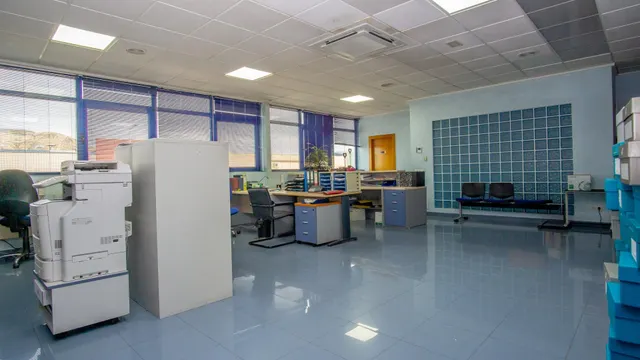 Nave en Finca Lacy de Elda . — 6