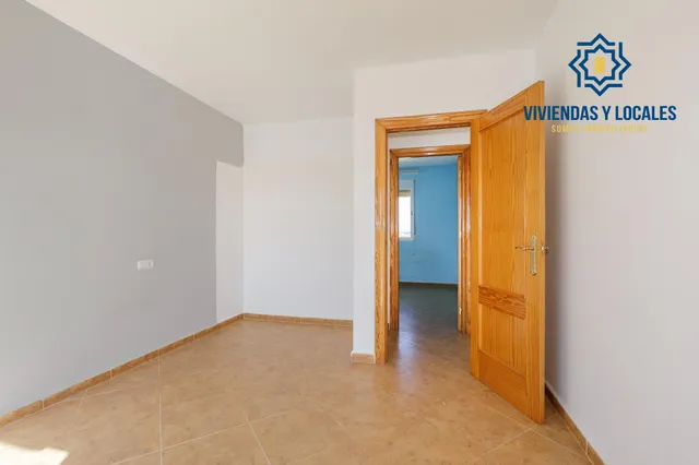 ¡Casa pareada con patio privado en Cijuela! Granada — 10