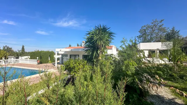 VILLA DE LUJO EN ALHAURÍN EL GRANDE. MÁLAGA — 46