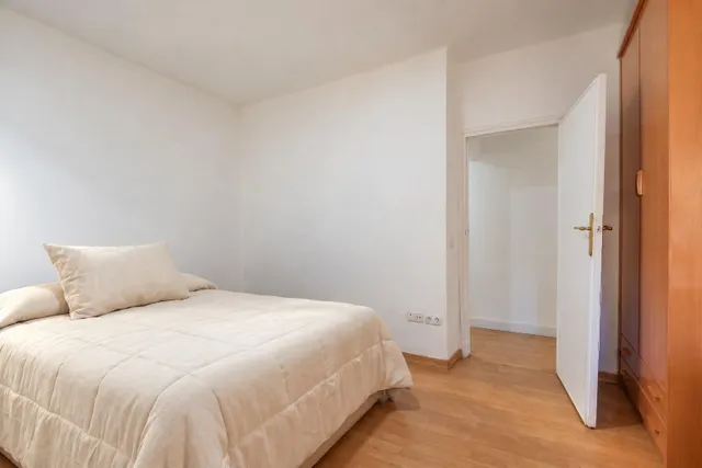 Piso exterior con terraza y mucha luz junto a marqués de vadillo — 9
