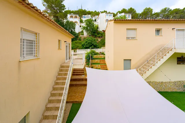 Propiedad con encanto en venta en Tossal Gros con tres villas, piscina privada y potencial infinito — 23