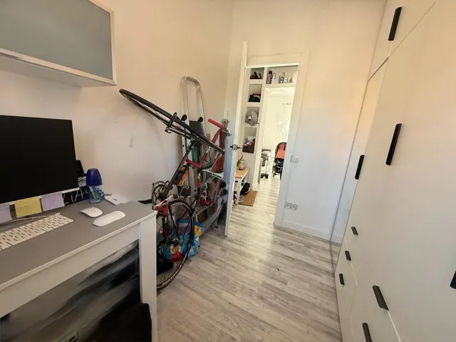 Encantador Piso con trastero, en La Marina del Port, Barcelona - ¡Una Oportunidad Única por 309.000€! — 21
