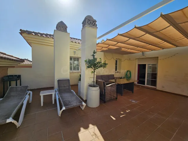 ÁTICO CON GRAN TERRAZA SOLÁRIUM EN ARENAL GOLF – DISPONIBLE  - foto 5